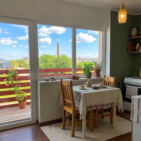 Pae Korter Kaerdlas Appartement *